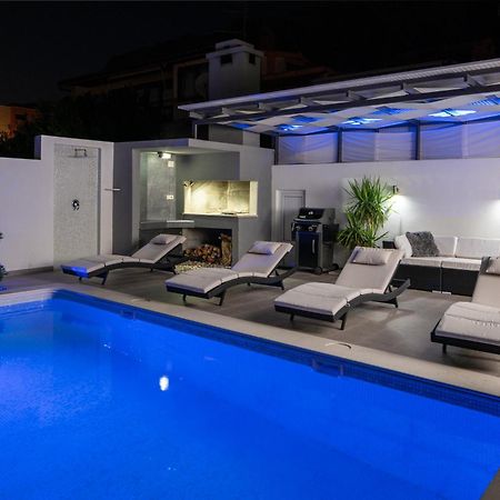 Villa Palladium Makarska Buitenkant foto