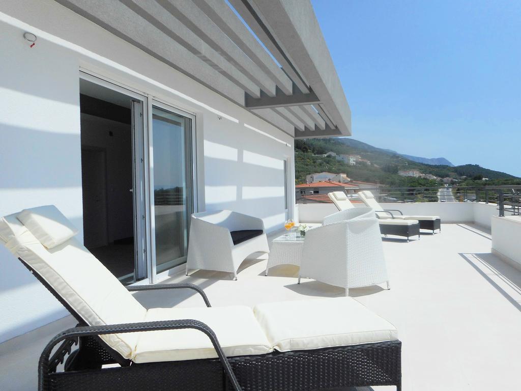 Villa Palladium Makarska Buitenkant foto