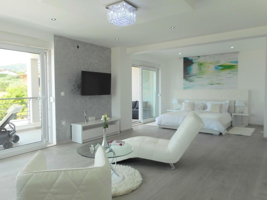 Villa Palladium Makarska Buitenkant foto